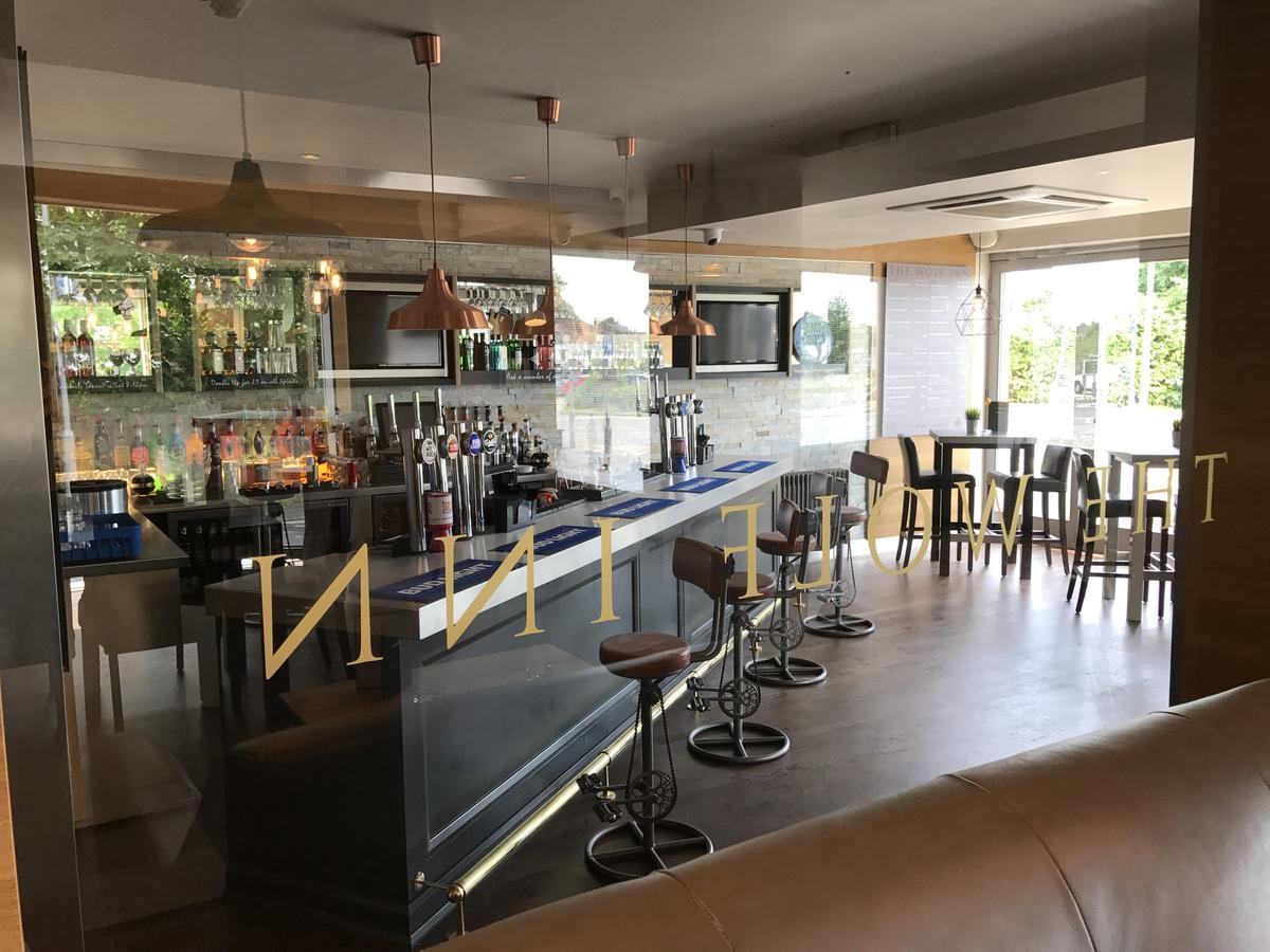 לואסטופט The Wolf Inn מראה חיצוני תמונה